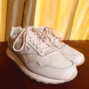 Pale Pink Classic leather Reeboks - Women’s 9